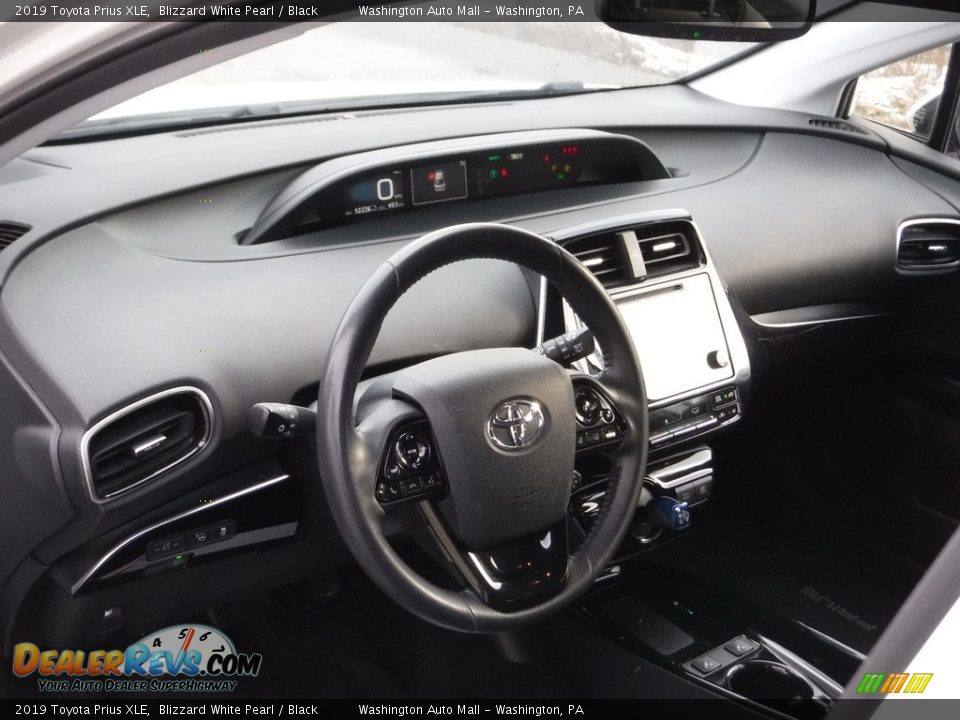 2019 Toyota Prius XLE Blizzard White Pearl / Black Photo #18