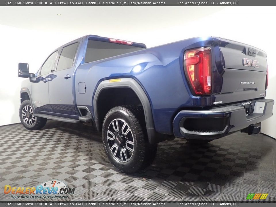 2022 GMC Sierra 3500HD AT4 Crew Cab 4WD Pacific Blue Metallic / Jet Black/Kalahari Accents Photo #10