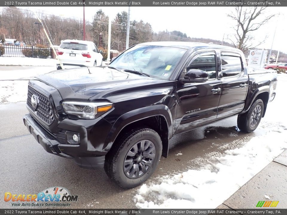 2022 Toyota Tacoma Limited Double Cab 4x4 Midnight Black Metallic / Black Photo #4