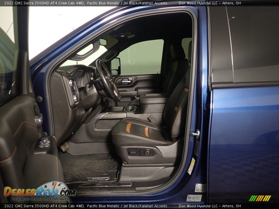 2022 GMC Sierra 3500HD AT4 Crew Cab 4WD Pacific Blue Metallic / Jet Black/Kalahari Accents Photo #19