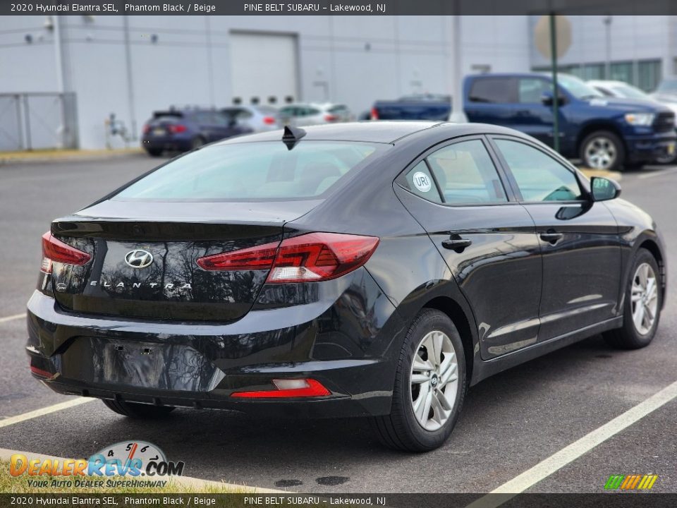 2020 Hyundai Elantra SEL Phantom Black / Beige Photo #6