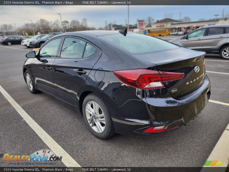 2020 Hyundai Elantra SEL Phantom Black / Beige Photo #8