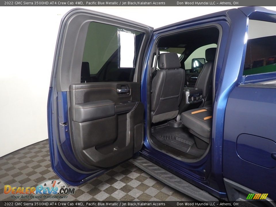 2022 GMC Sierra 3500HD AT4 Crew Cab 4WD Pacific Blue Metallic / Jet Black/Kalahari Accents Photo #31