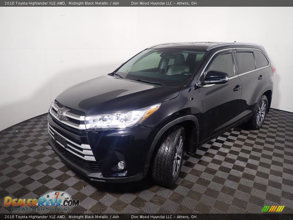 2018 Toyota Highlander XLE AWD Midnight Black Metallic / Ash Photo #11