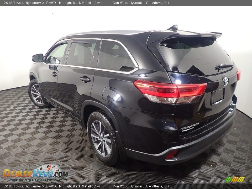 2018 Toyota Highlander XLE AWD Midnight Black Metallic / Ash Photo #13