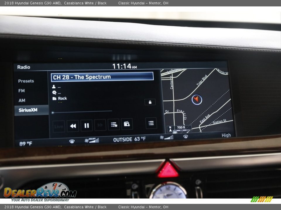 Controls of 2018 Hyundai Genesis G90 AWD Photo #11