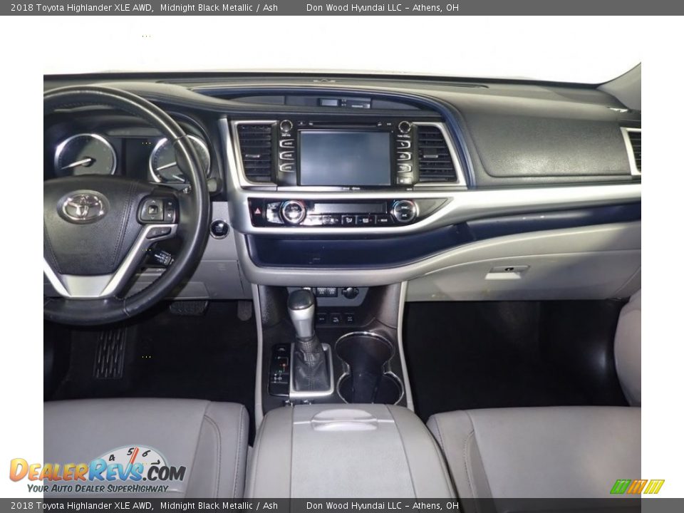 2018 Toyota Highlander XLE AWD Midnight Black Metallic / Ash Photo #25