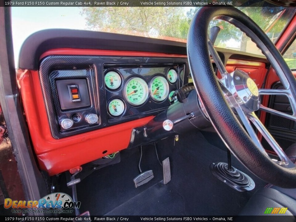 1979 Ford F150 F150 Custom Regular Cab 4x4 Raven Black / Grey Photo #5