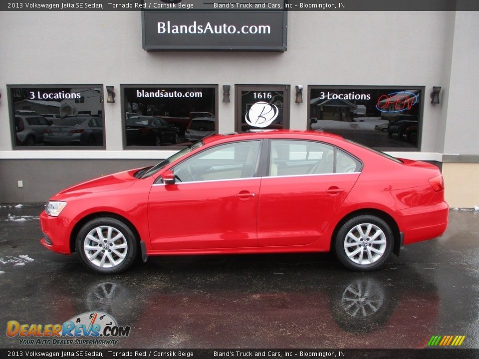 2013 Volkswagen Jetta SE Sedan Tornado Red / Cornsilk Beige Photo #1