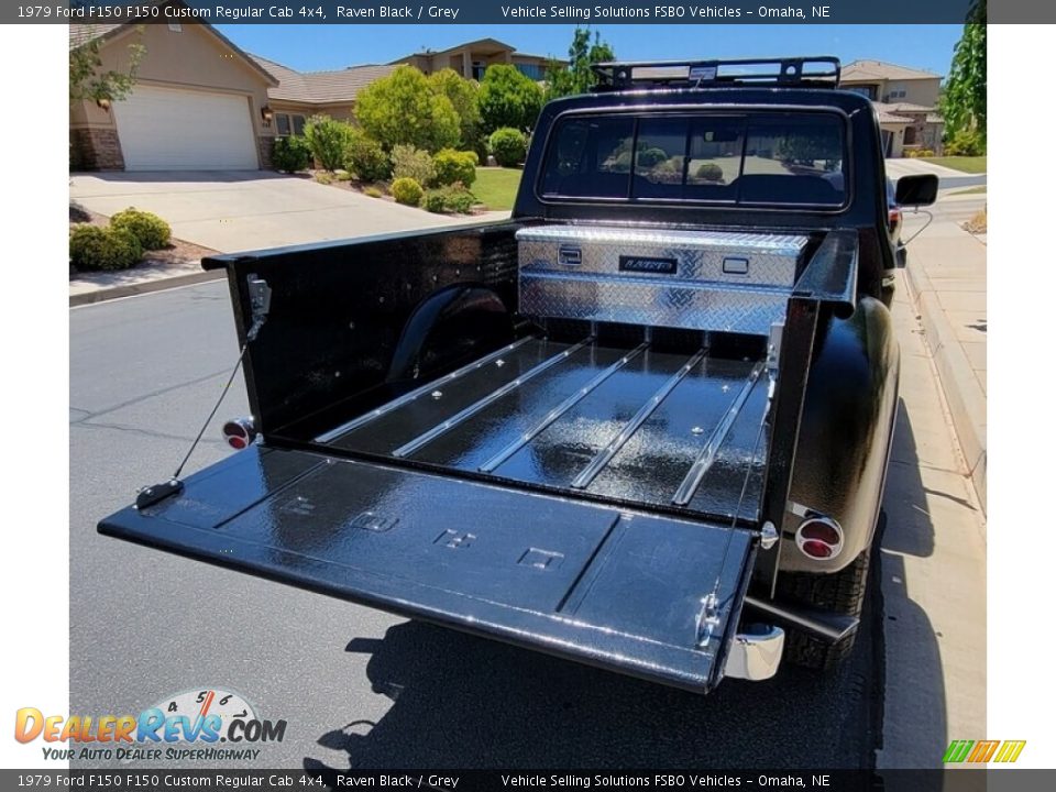 1979 Ford F150 F150 Custom Regular Cab 4x4 Raven Black / Grey Photo #11