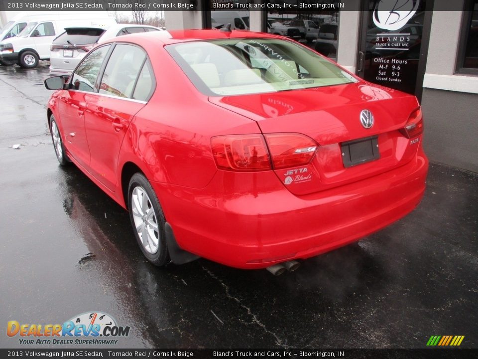 2013 Volkswagen Jetta SE Sedan Tornado Red / Cornsilk Beige Photo #3