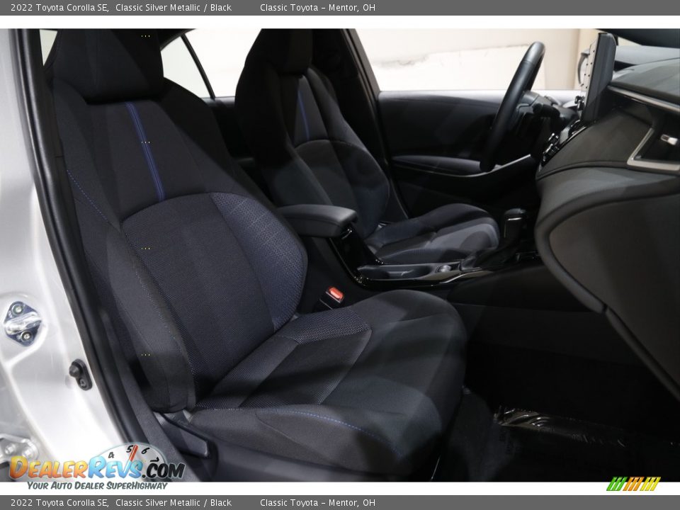 2022 Toyota Corolla SE Classic Silver Metallic / Black Photo #14