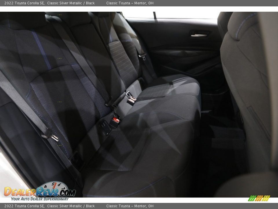 2022 Toyota Corolla SE Classic Silver Metallic / Black Photo #15