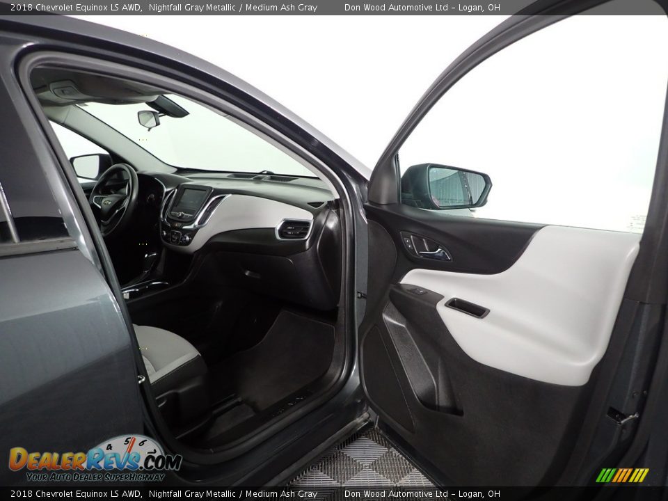 2018 Chevrolet Equinox LS AWD Nightfall Gray Metallic / Medium Ash Gray Photo #25