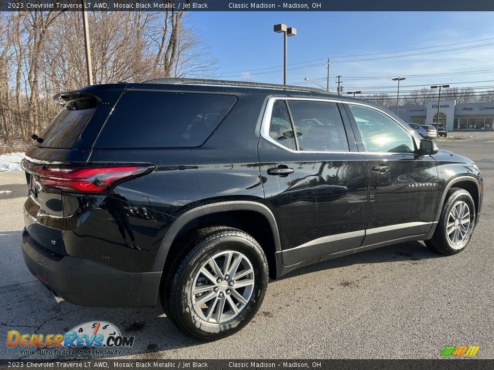 2023 Chevrolet Traverse LT AWD Mosaic Black Metallic / Jet Black Photo #3