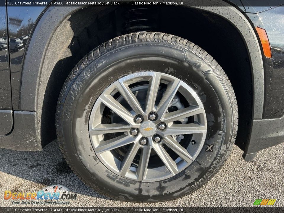 2023 Chevrolet Traverse LT AWD Wheel Photo #5