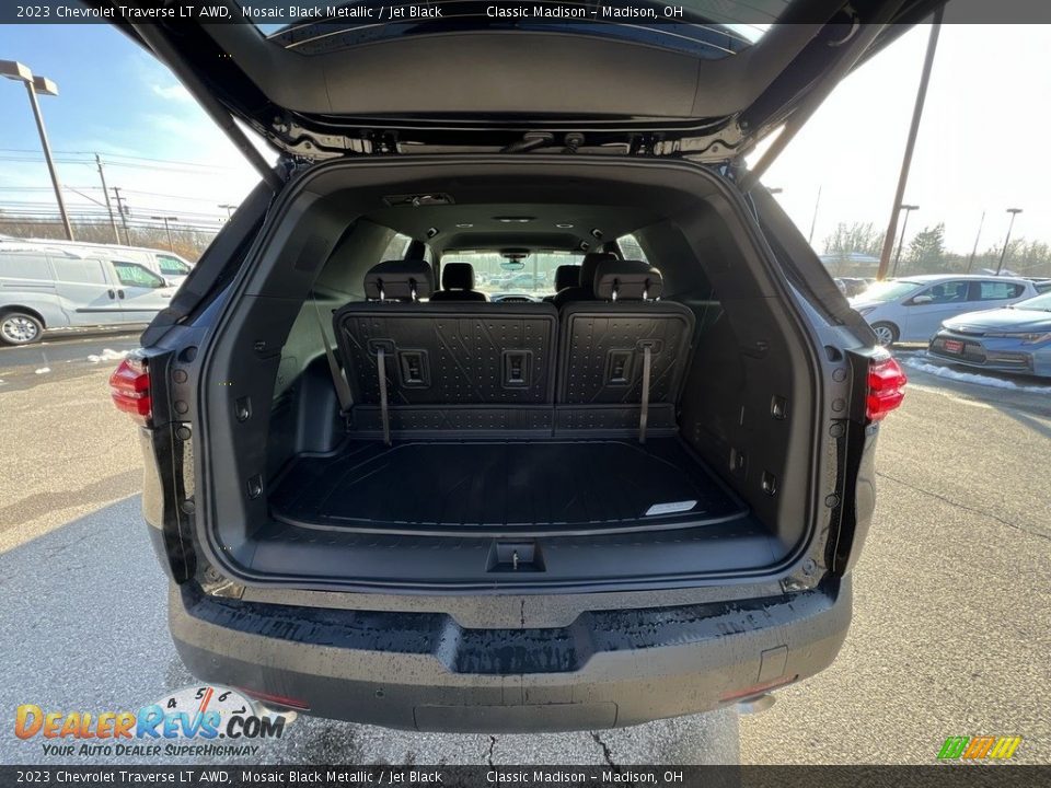 2023 Chevrolet Traverse LT AWD Trunk Photo #18