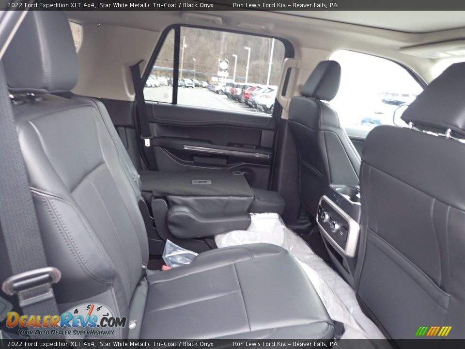 2022 Ford Expedition XLT 4x4 Star White Metallic Tri-Coat / Black Onyx Photo #10