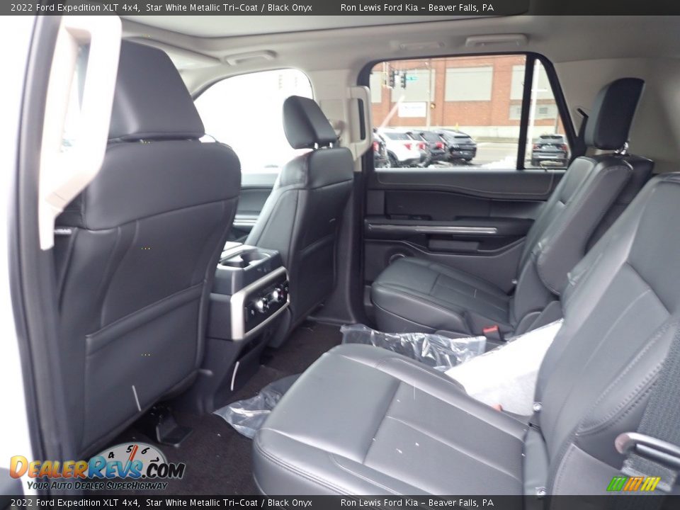 2022 Ford Expedition XLT 4x4 Star White Metallic Tri-Coat / Black Onyx Photo #13