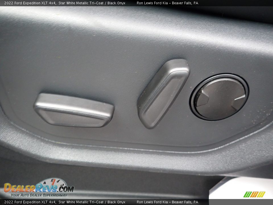 2022 Ford Expedition XLT 4x4 Star White Metallic Tri-Coat / Black Onyx Photo #15