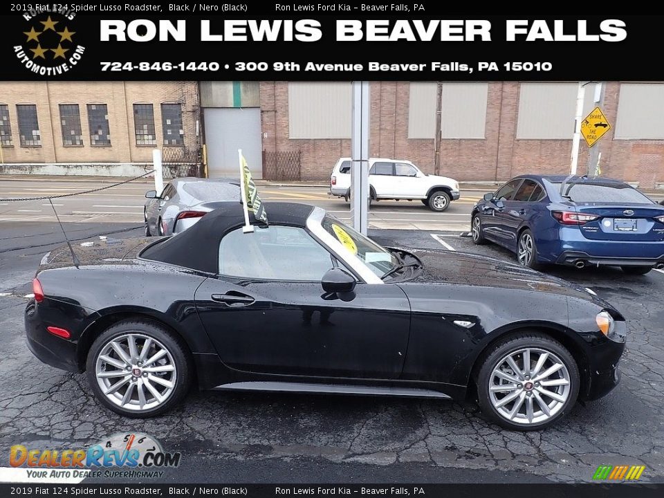 2019 Fiat 124 Spider Lusso Roadster Black / Nero (Black) Photo #1