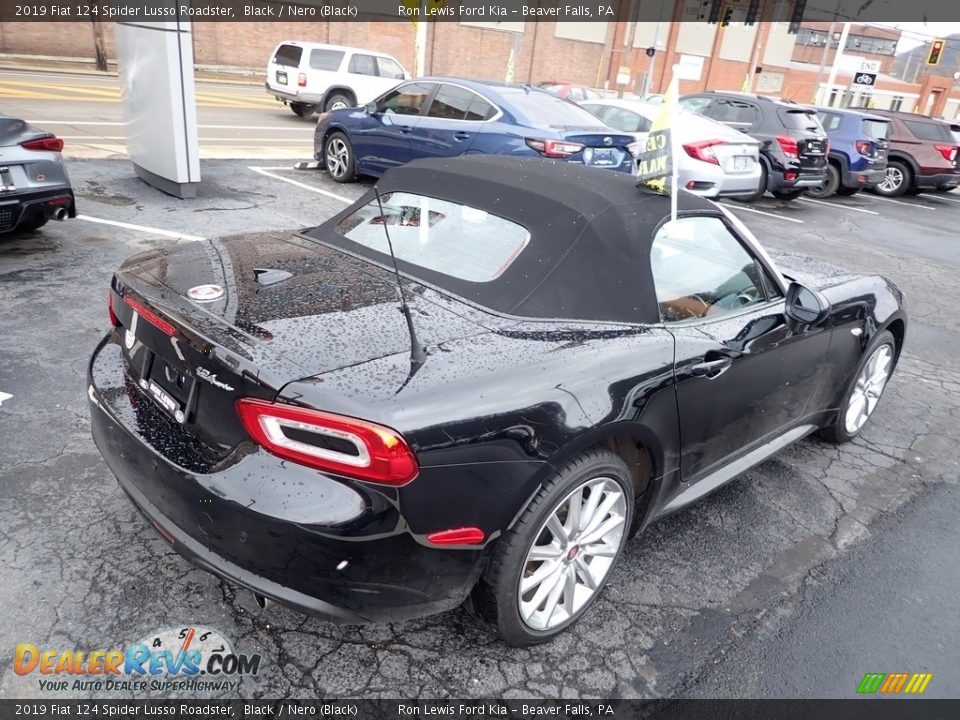 2019 Fiat 124 Spider Lusso Roadster Black / Nero (Black) Photo #8