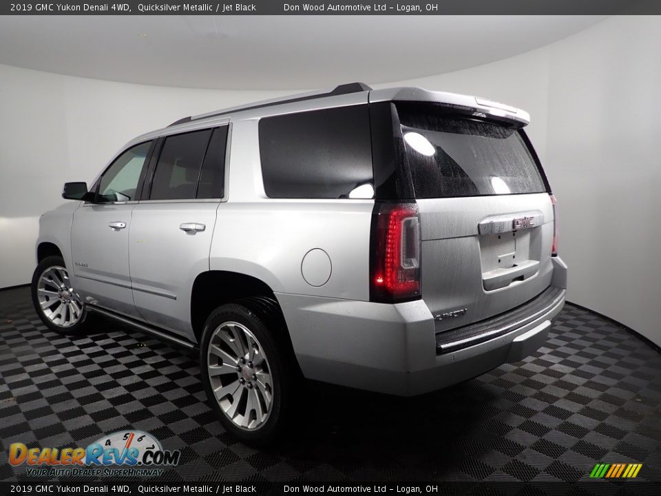 2019 GMC Yukon Denali 4WD Quicksilver Metallic / Jet Black Photo #10