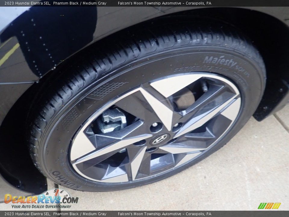 2023 Hyundai Elantra SEL Phantom Black / Medium Gray Photo #10