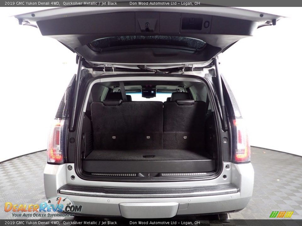 2019 GMC Yukon Denali 4WD Quicksilver Metallic / Jet Black Photo #12