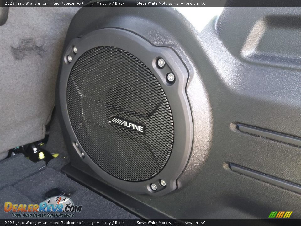 Audio System of 2023 Jeep Wrangler Unlimited Rubicon 4x4 Photo #16