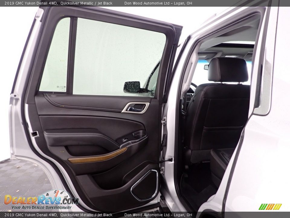 2019 GMC Yukon Denali 4WD Quicksilver Metallic / Jet Black Photo #28