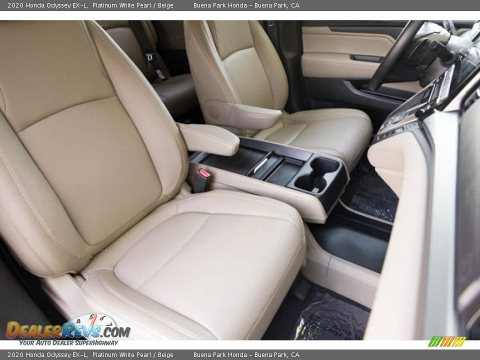 2020 Honda Odyssey EX-L Platinum White Pearl / Beige Photo #28