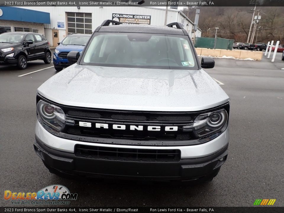 Iconic Silver Metallic 2023 Ford Bronco Sport Outer Banks 4x4 Photo #3