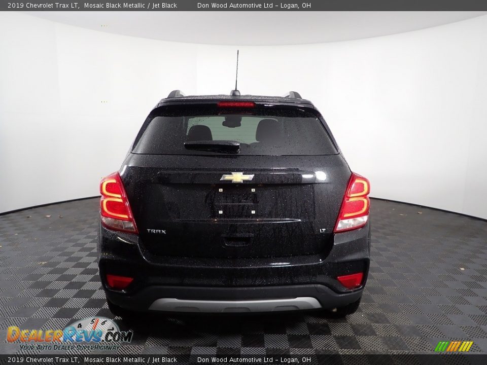 2019 Chevrolet Trax LT Mosaic Black Metallic / Jet Black Photo #8