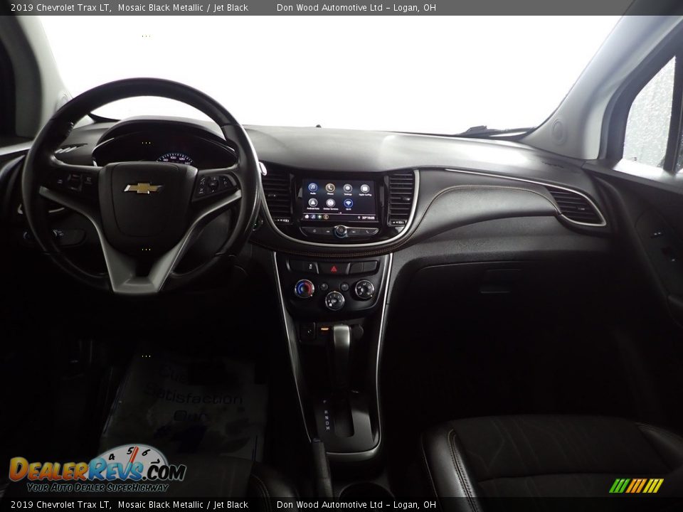 2019 Chevrolet Trax LT Mosaic Black Metallic / Jet Black Photo #26