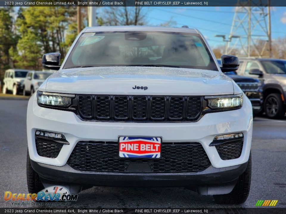 2023 Jeep Grand Cherokee Limited 4x4 Bright White / Global Black Photo #2