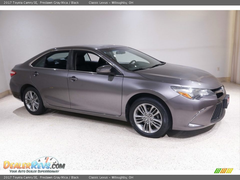 2017 Toyota Camry SE Predawn Gray Mica / Black Photo #1