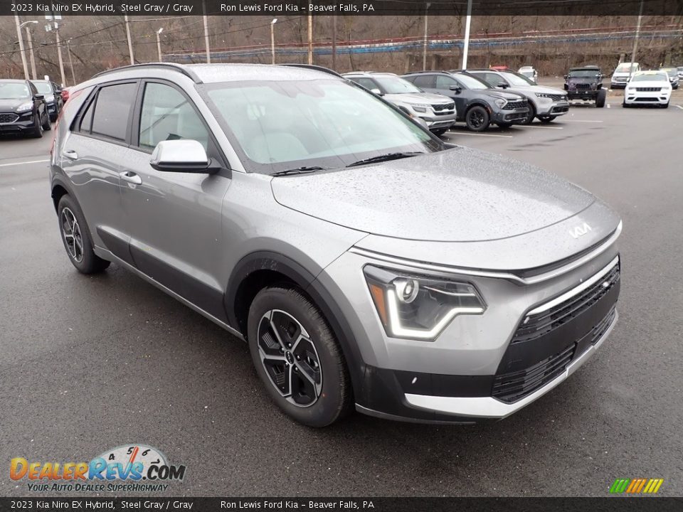 Front 3/4 View of 2023 Kia Niro EX Hybrid Photo #2