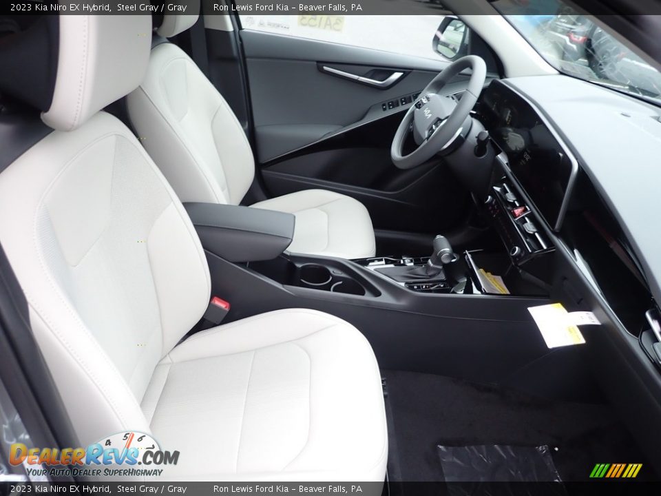 Front Seat of 2023 Kia Niro EX Hybrid Photo #11