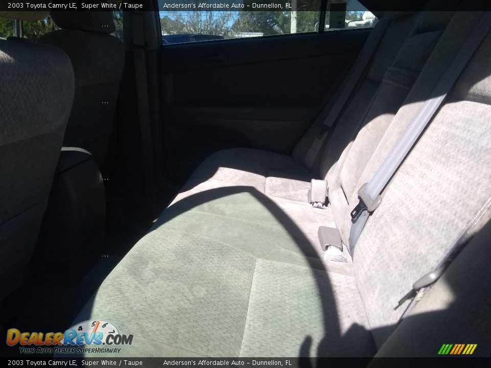 2003 Toyota Camry LE Super White / Taupe Photo #14