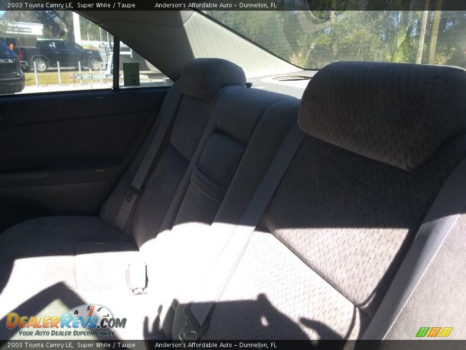2003 Toyota Camry LE Super White / Taupe Photo #15
