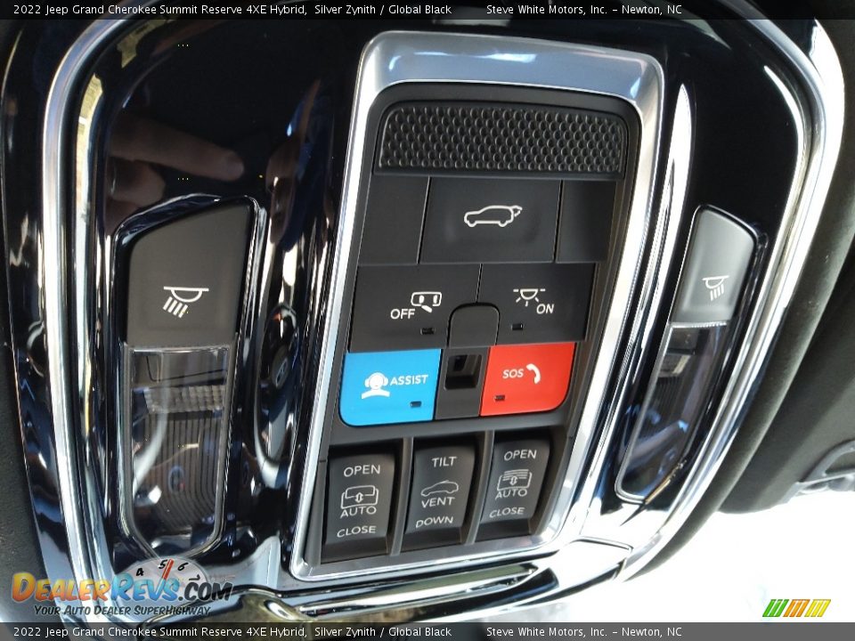 Controls of 2022 Jeep Grand Cherokee Summit Reserve 4XE Hybrid Photo #35