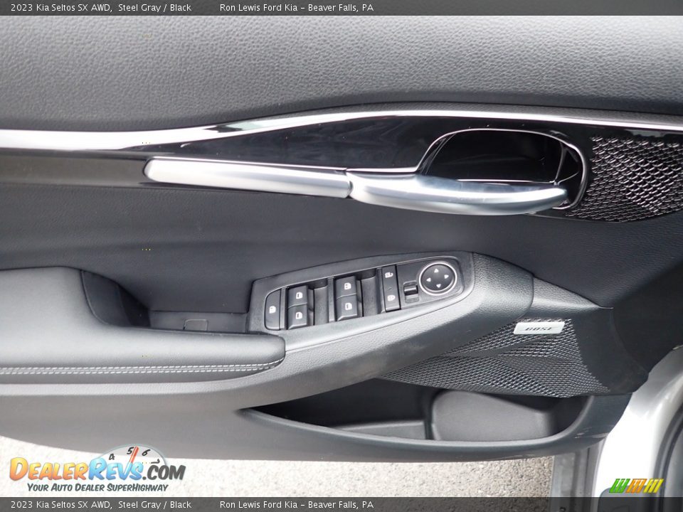 Door Panel of 2023 Kia Seltos SX AWD Photo #15