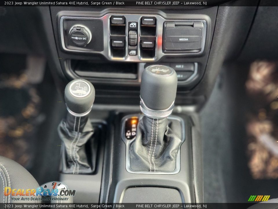 2023 Jeep Wrangler Unlimited Sahara 4XE Hybrid Shifter Photo #12