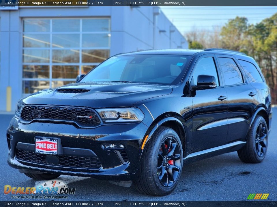 Front 3/4 View of 2023 Dodge Durango R/T Blacktop AWD Photo #1