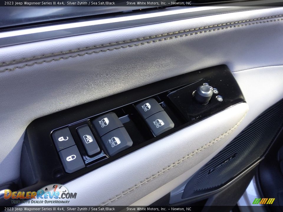 Controls of 2023 Jeep Wagoneer Series III 4x4 Photo #12