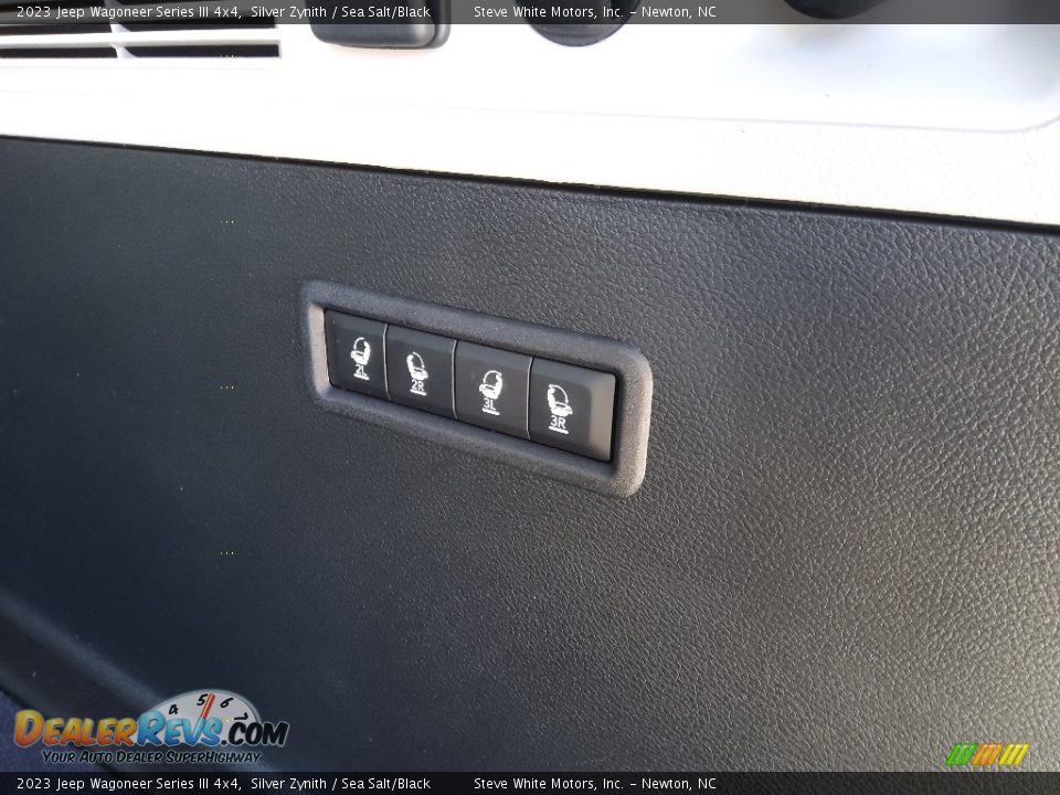 Controls of 2023 Jeep Wagoneer Series III 4x4 Photo #19