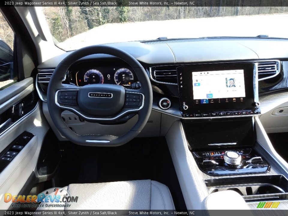 Dashboard of 2023 Jeep Wagoneer Series III 4x4 Photo #23