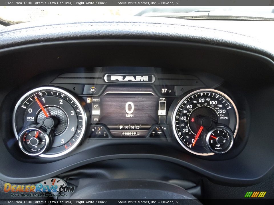 2022 Ram 1500 Laramie Crew Cab 4x4 Bright White / Black Photo #21