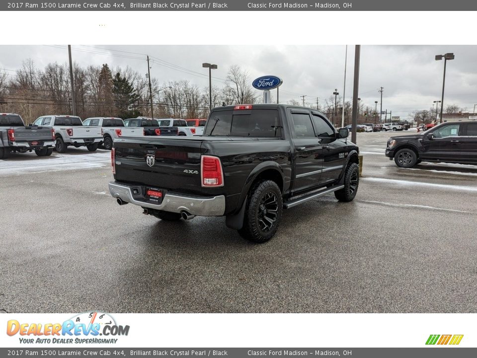 2017 Ram 1500 Laramie Crew Cab 4x4 Brilliant Black Crystal Pearl / Black Photo #5